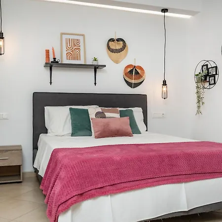 Neroessa - Naxos With Private Jacuzzi Διαμέρισμα