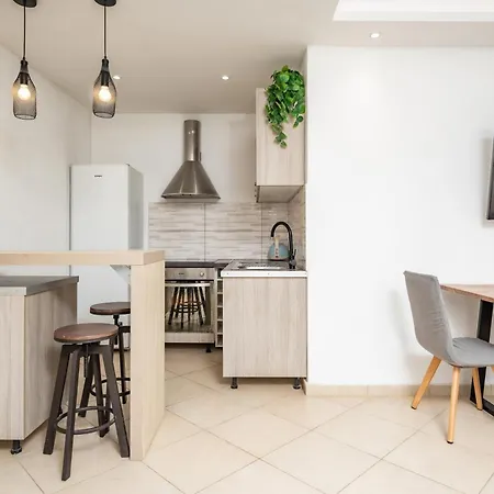 Appartamento Neroessa - Naxos With Private Jacuzzi *